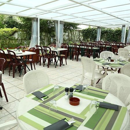 Hotel Restaurant Maison Blanche Rungis Dış mekan fotoğraf
