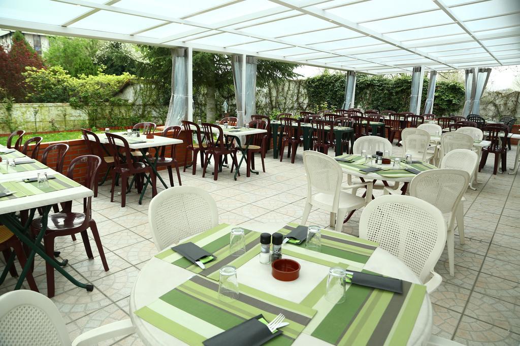 Hotel Restaurant Maison Blanche Rungis Dış mekan fotoğraf