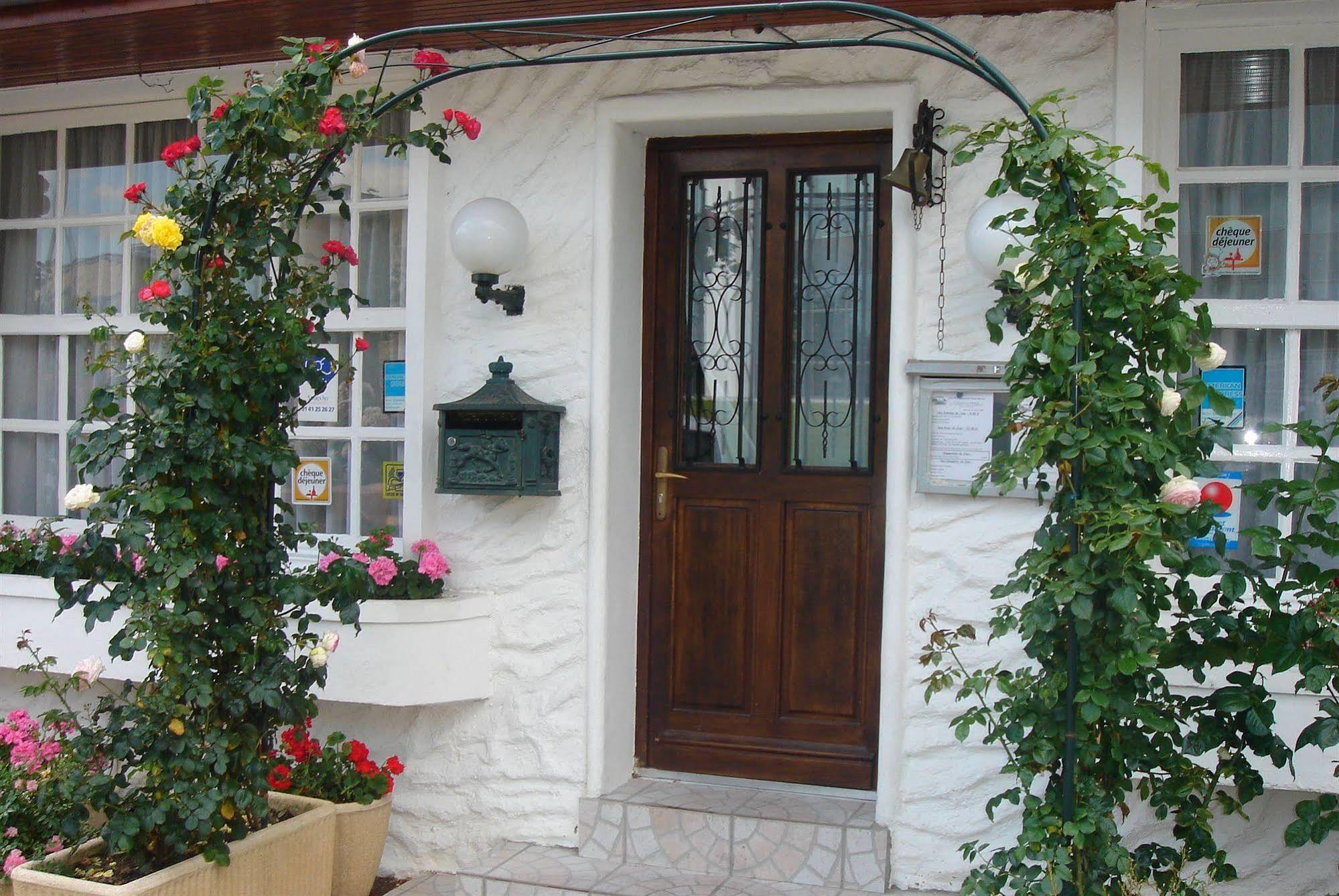 Hotel Restaurant Maison Blanche Rungis Dış mekan fotoğraf