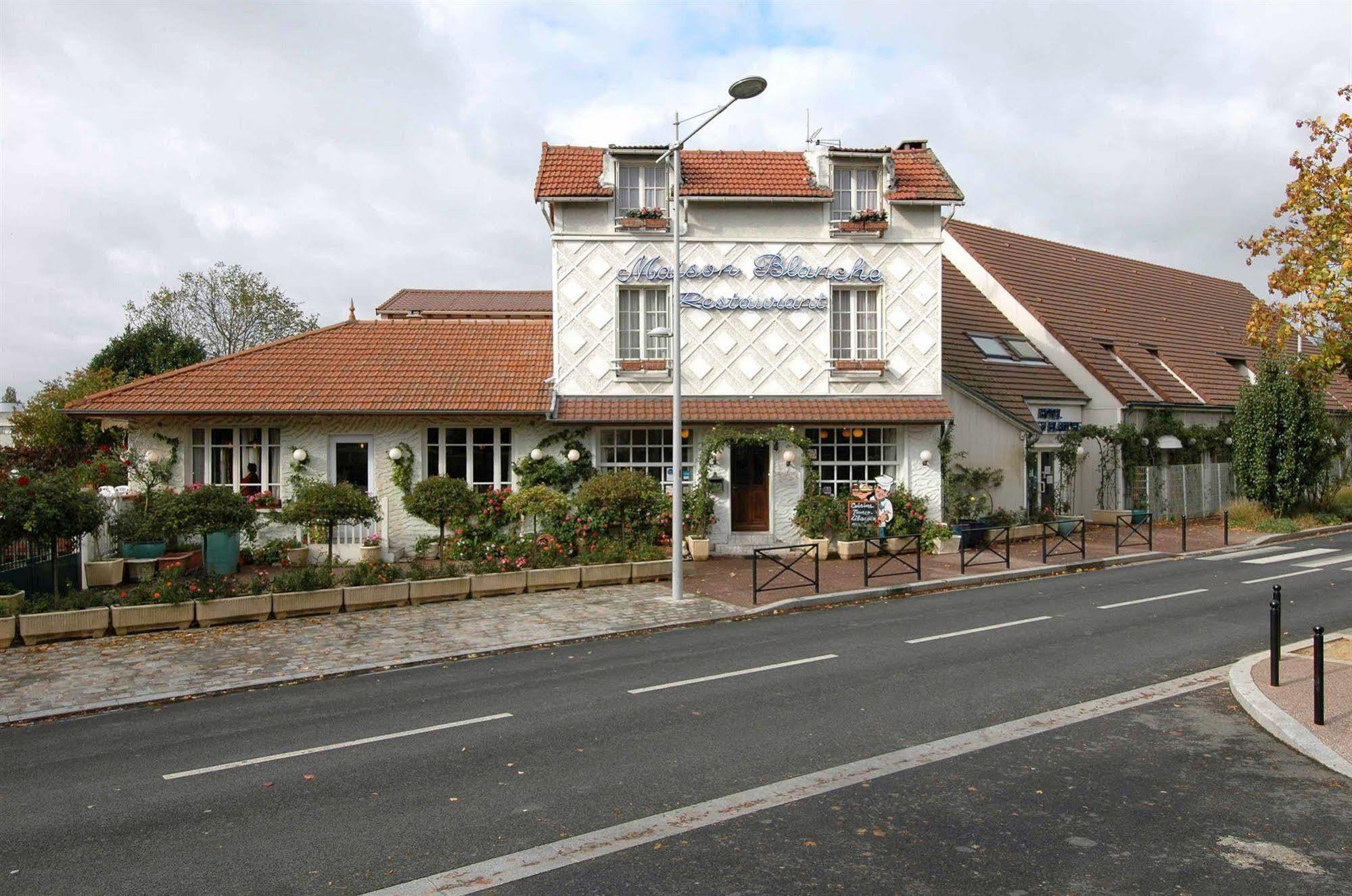 Hotel Restaurant Maison Blanche Rungis Dış mekan fotoğraf