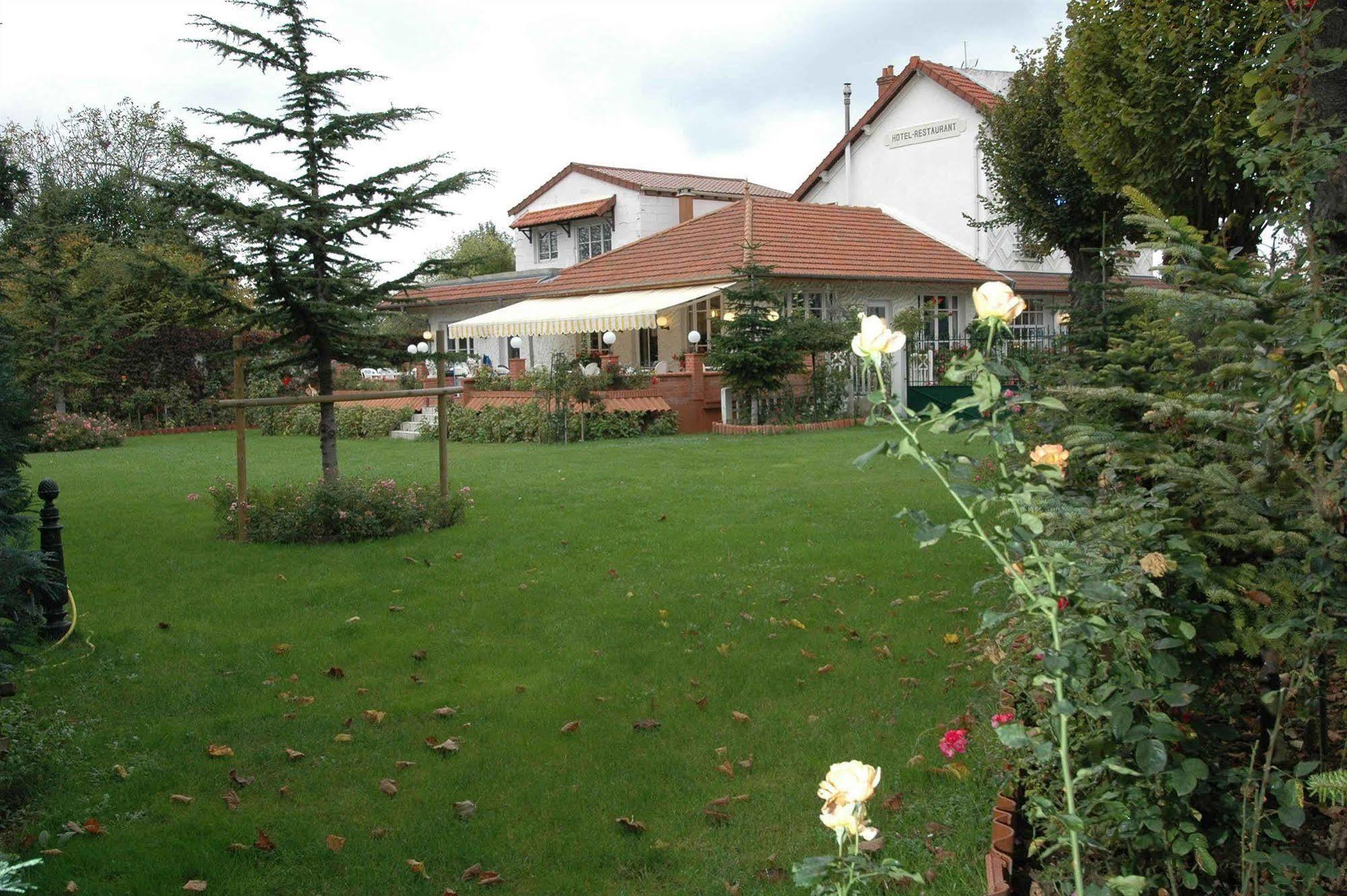 Hotel Restaurant Maison Blanche Rungis Dış mekan fotoğraf