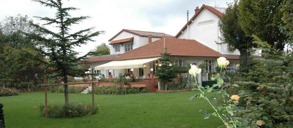 Hotel Restaurant Maison Blanche Rungis Dış mekan fotoğraf